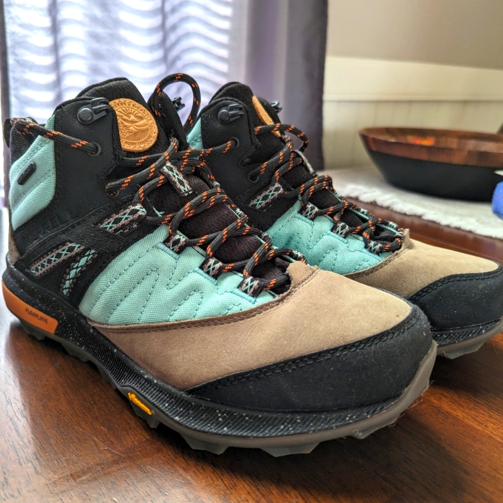 Merrell Women's Size Hiking Boots